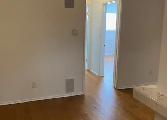 Property at 725 N Sycamore Ave Unit 2, Los Angeles, CA, 90038, 1 bed, 1 bath, [object Object]