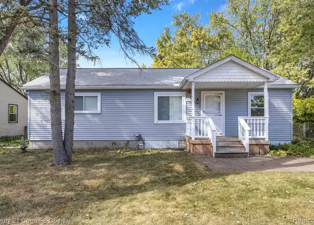 Property at 33720 Harlowshire St, Farmington Hills, MI, 48335, 2 beds, 1 bath, [object Object]