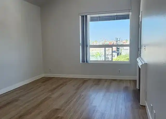 Property at 14515 Dickens St, Sherman Oaks, CA, 91403, 1 bed, 1 bath, [object Object]