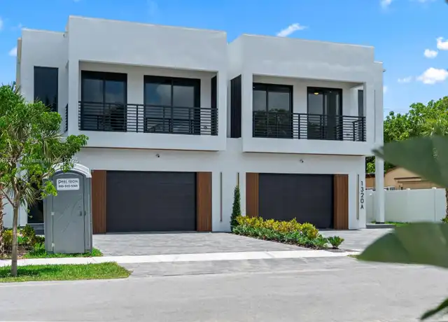 Property at 1320 NE 16th Ave Unit B, Fort Lauderdale, FL, 33304, 3 beds, 3.5 baths, [object Object]