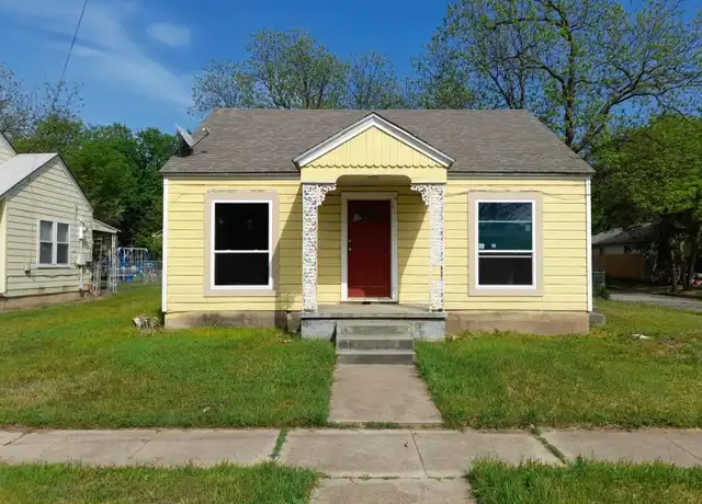 Property at 1702 NW 1st Ave, Mineral Wells, TX, 76067, 2 beds, 1 bath, [object Object]