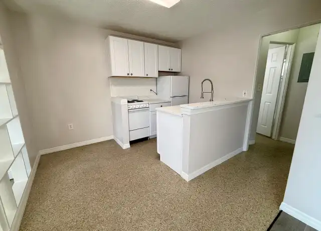 Property at 7317 46th Ave N Unit 3, St. Petersburg, FL, 33709, 1 bed, 1 bath, [object Object]