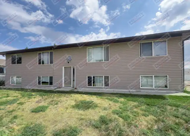 Property at 2205 S Emerson Ave Unit 3, Gillette, WY, 82718, 2 beds, 1 bath, [object Object]