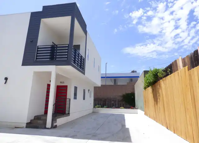 Property at 1923 Holly Dr Unit 1925, Los Angeles, CA, 90068, 3 beds, 2 baths, [object Object]