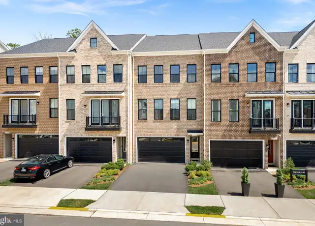 Property at 42133 Shining Star Sq, Brambleton, VA, 20148, 4 beds, 3.5 baths, [object Object]
