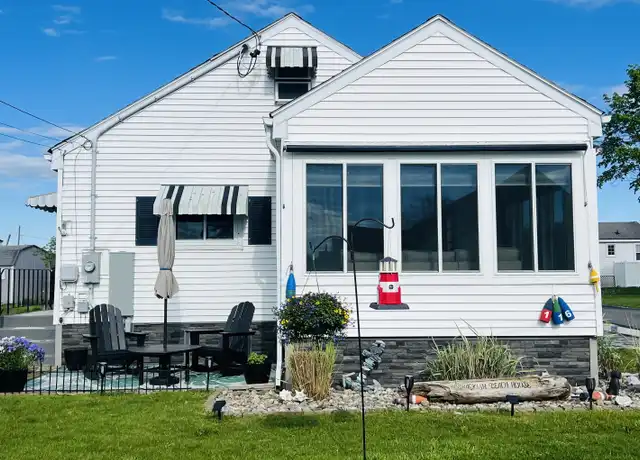 Property at 116 Chalker Beach Rd, Old Saybrook, CT, 06475, 3 beds, 1 bath, [object Object]