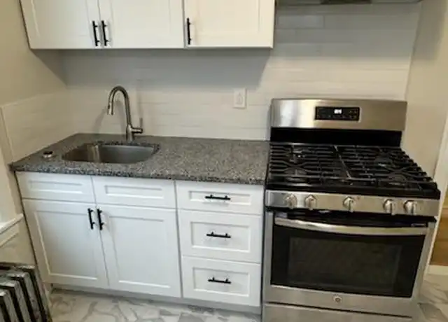 Property at 30 Cherry St, Darby, PA, 19023, 1 bed, 1 bath, [object Object]