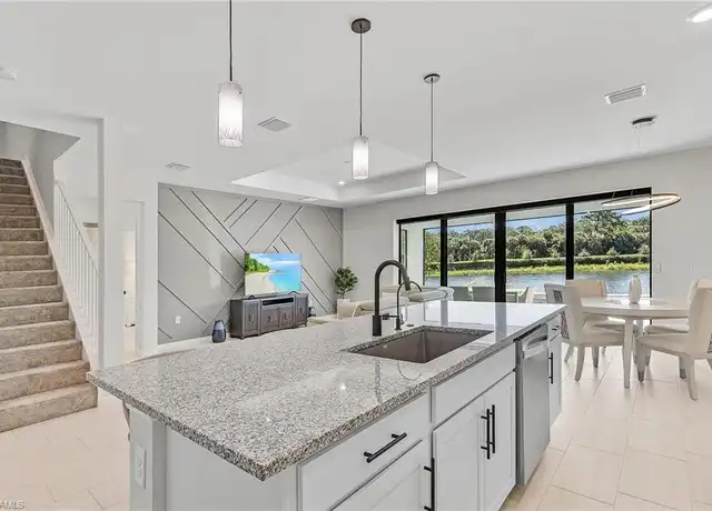 Property at 10440 Ventana Ln, Naples, FL, 34120, 5 beds, 2.5 baths, [object Object]