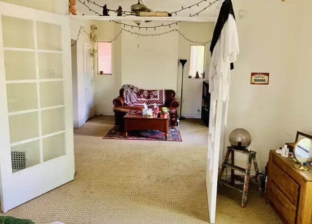Property at 1260 Vine St, Denver, CO, 80206, 1 bed, 1 bath, [object Object]