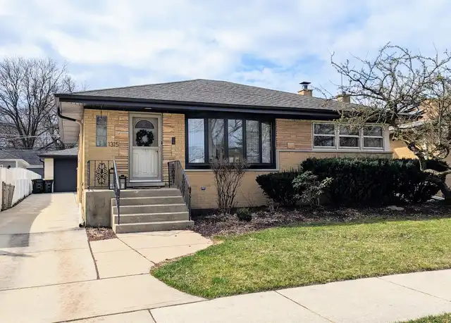 Property at 1315 W Oakton St, Arlington Heights, IL, 60004, 4 beds, 2 baths, [object Object]