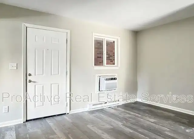 Property at 121 W 32nd St Unit 1, Norfolk, VA, 23504, 2 beds, 1 bath, [object Object]