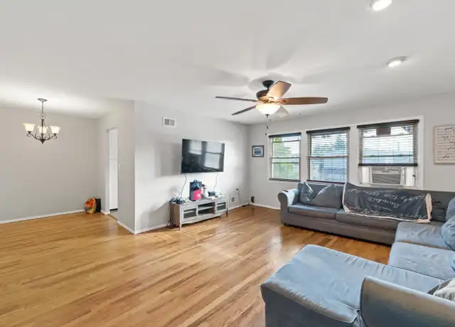 Property at 26 Briarwood Rd Unit 2, Jersey City, NJ, 07305, 2 beds, 1 bath, [object Object]