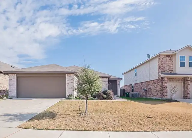 Property at 3033 Coyote Canyon Trl, Fort Worth, TX, 76108, 3 beds, 2 baths, [object Object]