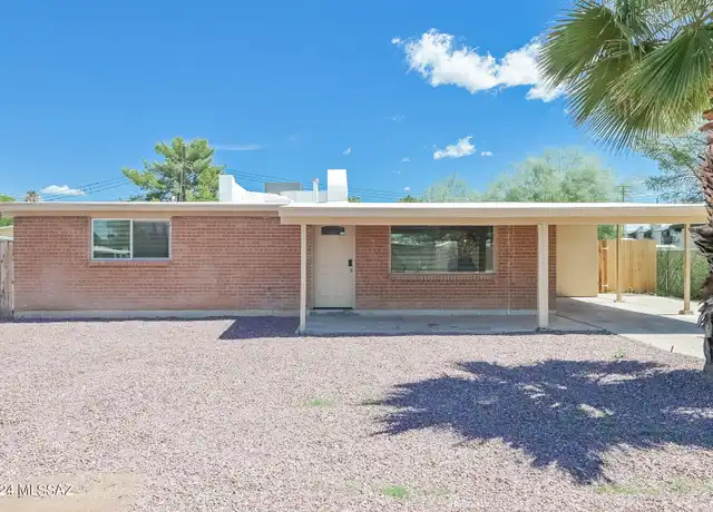 Property at 1725 S Rosemont Ave, Tucson, AZ, 85711, 3 beds, 2 baths, [object Object]