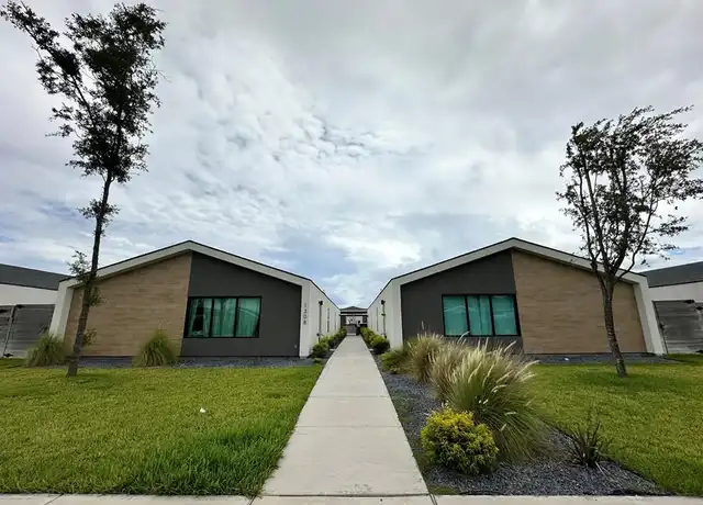 Property at 1308 E Iris Ave Unit 3, McAllen, TX, 78501, 3 beds, 2 baths, [object Object]