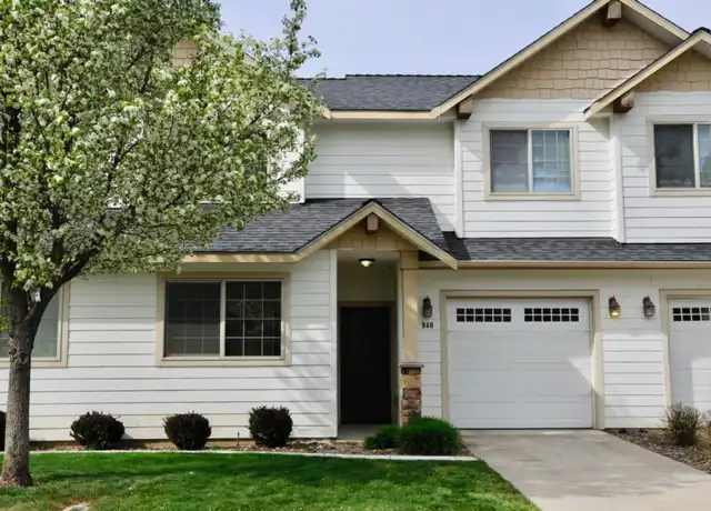 Property at 940 W Willow Lake Loop, Coeur D Alene, ID, 83815, 3 beds, 2.5 baths, [object Object]