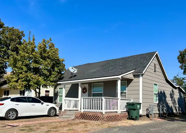 Property at 110 SE 13th St, Pendleton, OR, 97801, 2 beds, 1 bath, [object Object]