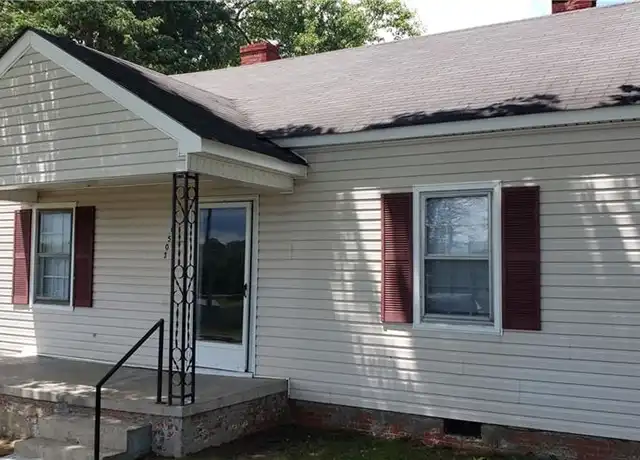 Property at 1503 19th St, Greensboro, NC, 27405, 3 beds, 1 bath, [object Object]