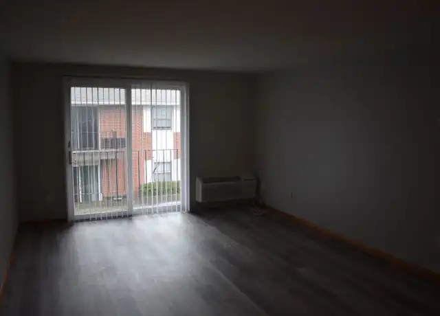 Property at 2703 38th St NW Apt G, Canton, OH, 44709, 2 beds, 1 bath, [object Object]