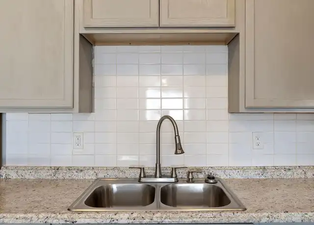 Property at Crossroads Villa Apartments - 1428 S Little Ave, Cushing, OK, 74023, 1-2 bed, 1 bath, [object Object]