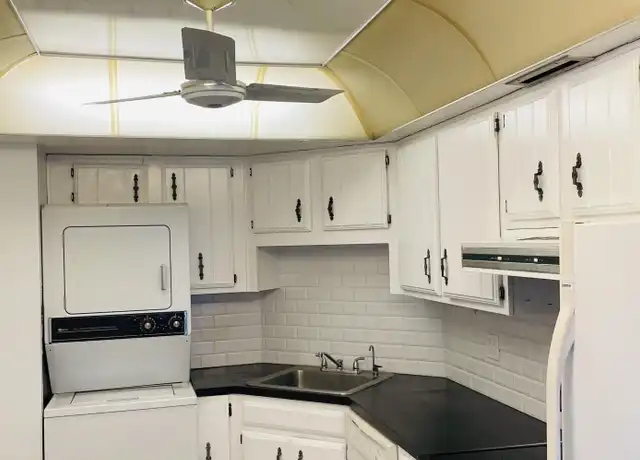 Property at 2000 Presidential Way #1002, West Palm Beach, FL, 33401, 1 bed, 1.5 baths, [object Object]
