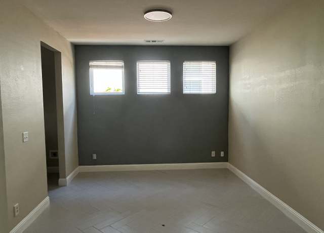 Photo of 619 Snow Creek Dr, Patterson, CA 95363