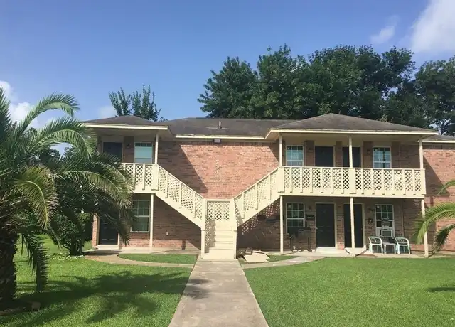 Property at 704 Avenue B, La Marque, TX, 77568, 1 bed, 1 bath, [object Object]