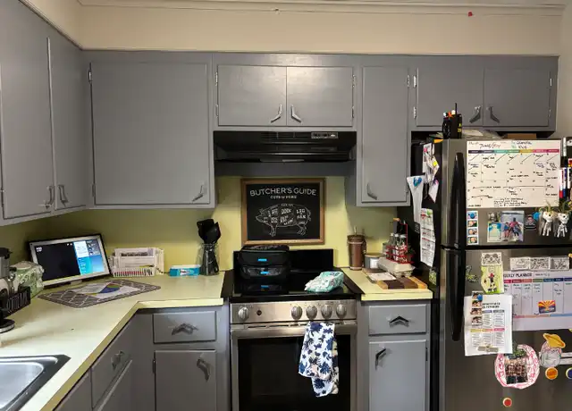 Property at 152 Roosevelt Ave Unit 2, North Attleborough, MA, 02760, 2 beds, 1 bath, [object Object]