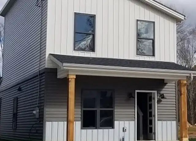 Property at 3044 Fulton St, Lynchburg, VA, 24501, 3 beds, 3 baths, [object Object]