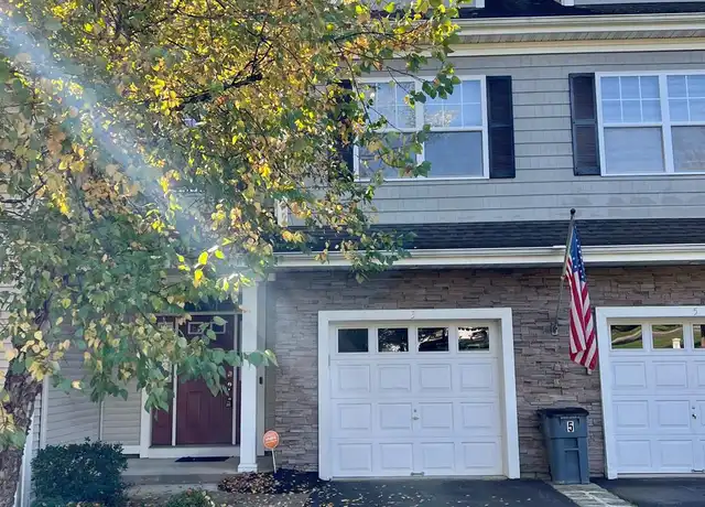 Property at 3 Country Club Dr, Middletown, NY, 10940, 3 beds, 3.5 baths, [object Object]