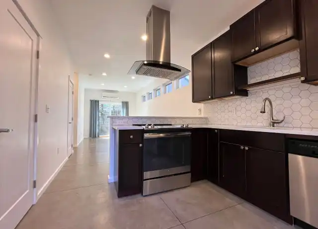 Property at 4554 NE 99th Ave Unit ADU, Portland, OR, 97220, 2 beds, 1 bath, [object Object]