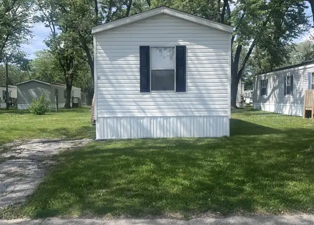 Property at 26 Harmony Cir, Valparaiso, IN, 46385, 3 beds, 2 baths, [object Object]
