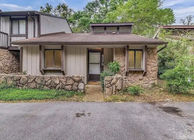 Property at 6075 Hilburn Rd, Pensacola, FL, 32504, 2 beds, 2 baths, [object Object]