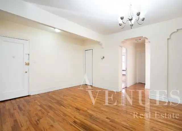 Property at 102 Albemarle Rd, Brooklyn, NY, 11218, 2 beds, 1 bath, [object Object]