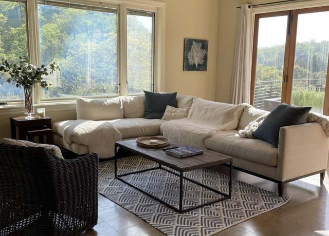 Photo of 18 Emmons Canyon Ct, Alamo, CA 94507