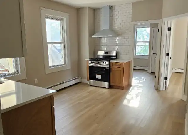 Property at 378 E 18th St Unit 3, Paterson, NJ, 07524, 3 beds, 1 bath, [object Object]