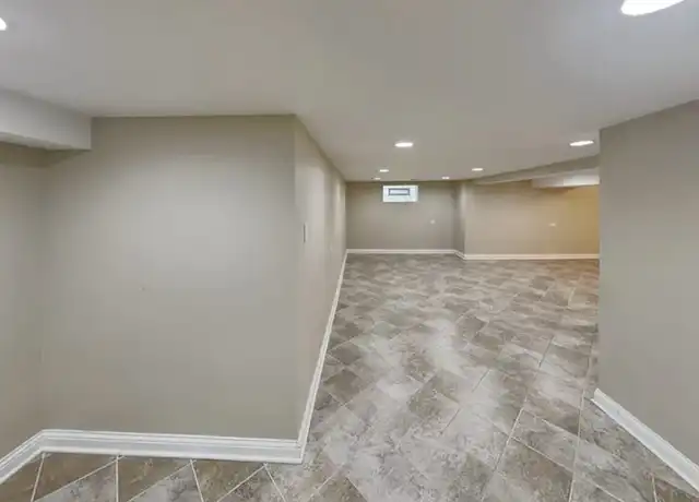 Property at 9428 S 55th Ct, Oak Lawn, IL, 60453, 3 beds, 1 bath, [object Object]
