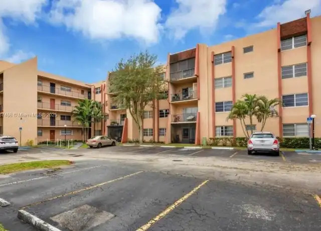 Property at 13715 Kendale Lakes Cir Ph -A1, Miami, FL, 33183, 2 beds, 2 baths, [object Object]