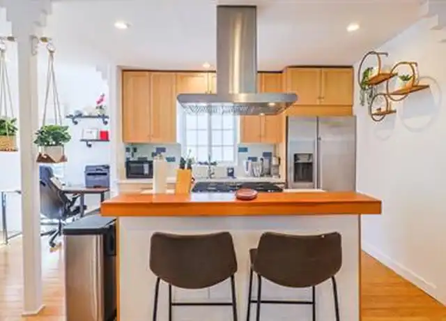Property at 2005 Valley St, Los Angeles, CA, 90057, 1 bed, 1 bath, [object Object]