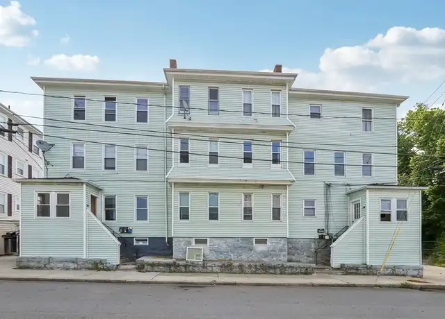 Property at 354 Jencks St Unit 2, Fall River, MA, 02723, 3 beds, 1 bath, [object Object]