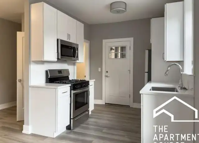 Property at 3935 N Janssen Ave, Chicago, IL, 60613, 2 beds, 2 baths, [object Object]