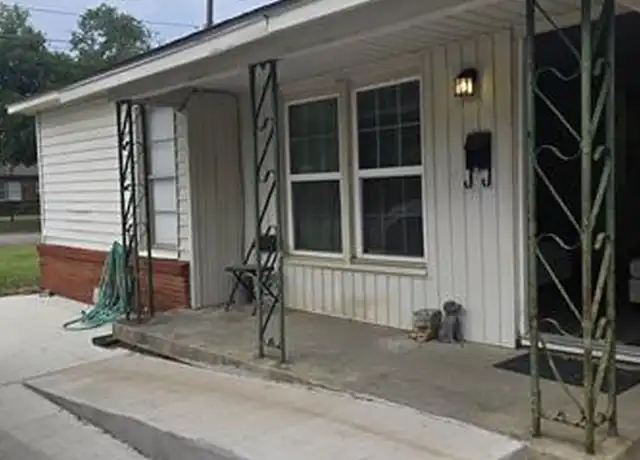 Property at 1942 Haltom Rd, Haltom City, TX, 76117, 2 beds, 1 bath, [object Object]
