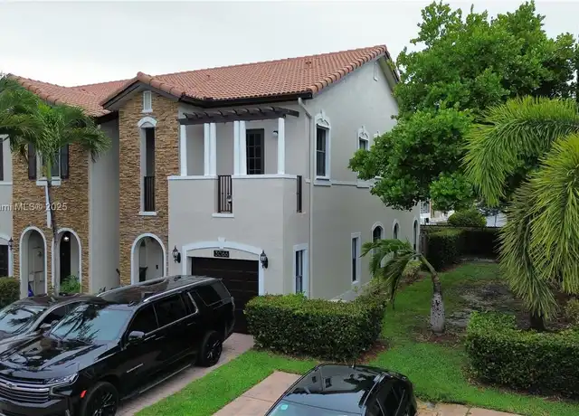 Property at 3066 NW 103rd Path, Miami, FL, 33172, 3 beds, 2.5 baths, [object Object]