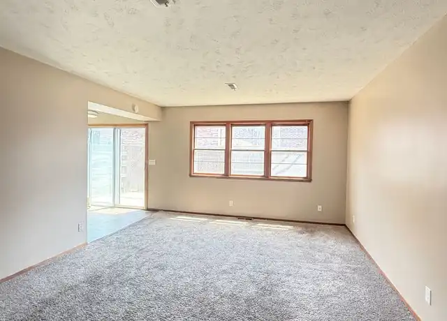 Property at 203 W 29th Ave Unit 05, Bellevue, NE, 68005, 2 beds, 1.5 baths, [object Object]
