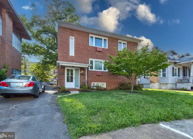 Property at 926 N Edgewood St Unit 2, Arlington, VA, 22201, 2 beds, 1 bath, [object Object]