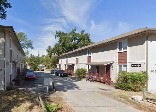 Property at 1106 S Joplin St Apt A, Pittsburg, KS, 66762, 2 beds, 1.5 baths, [object Object]