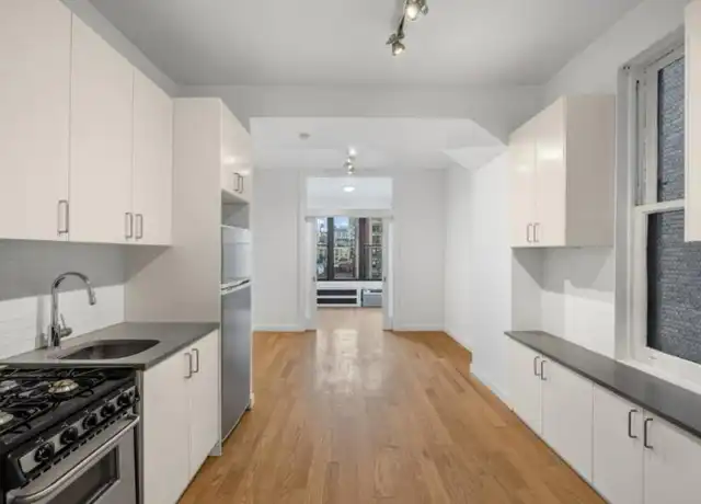 Property at 308 W 82nd St, New York, NY, 10024, 1 bed, 1 bath, [object Object]