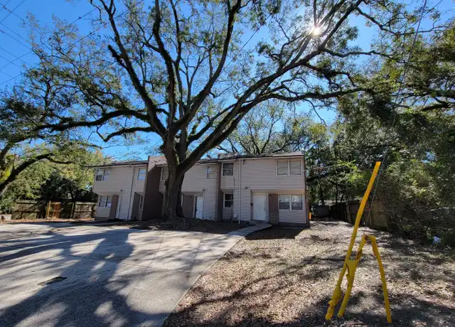 Property at 1646 E 16th St, Jacksonville, FL, 32206, 4 beds, 1.5 baths, [object Object]
