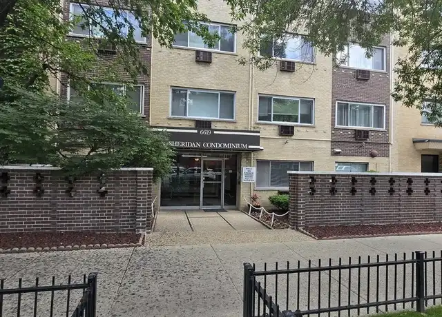 Property at 6619 N Sheridan Rd #302, Chicago, IL, 60626, 1 bed, 1 bath, [object Object]