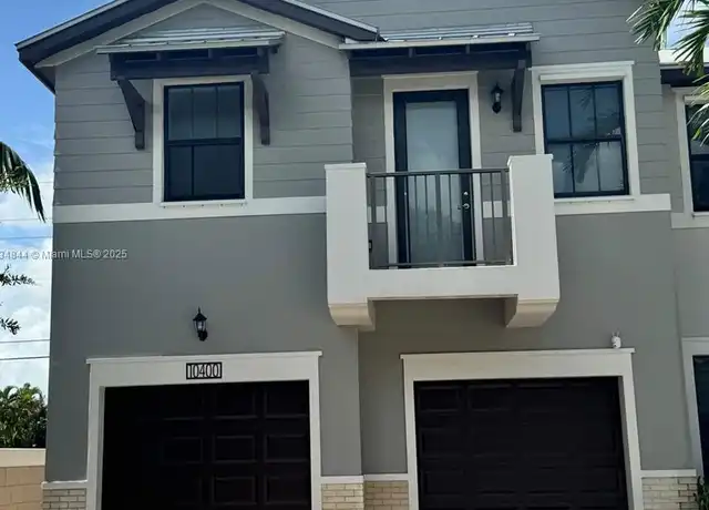 Property at 10400 NW 58th Ter, Doral, FL, 33178, 4 beds, 3.5 baths, [object Object]